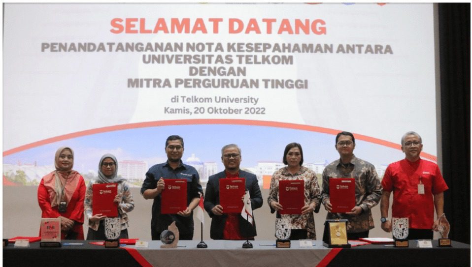 Penandatangan Mou Tel U 8 Mitra Perguruan Tinggi | Unit Kerjasama 